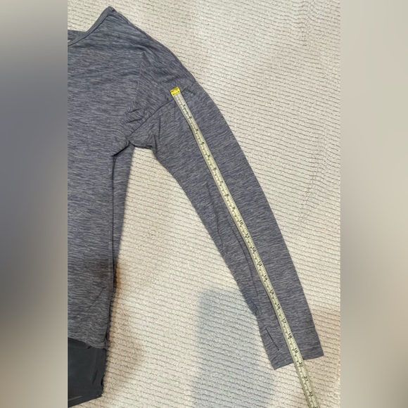 Danskin Ladies Small longsleeve top, blue/grey with sheer extension bottom. - Picture 8 of 13